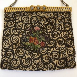 Vintage Embroidered Flower Purse with Gold Clasp